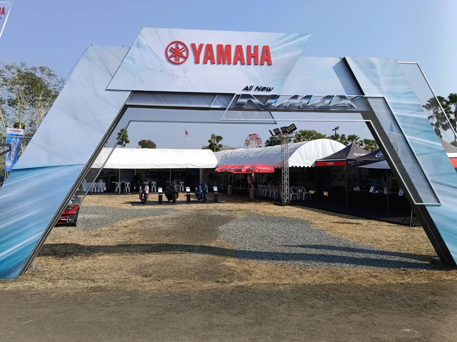 NEW YAMAHA NMAX และ ALL NEW YAMAHA NMAX TECH MAX