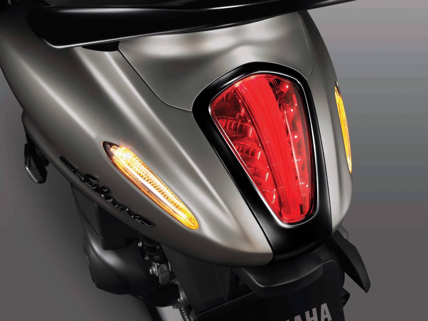 “New YAMAHA TMAX 2025”