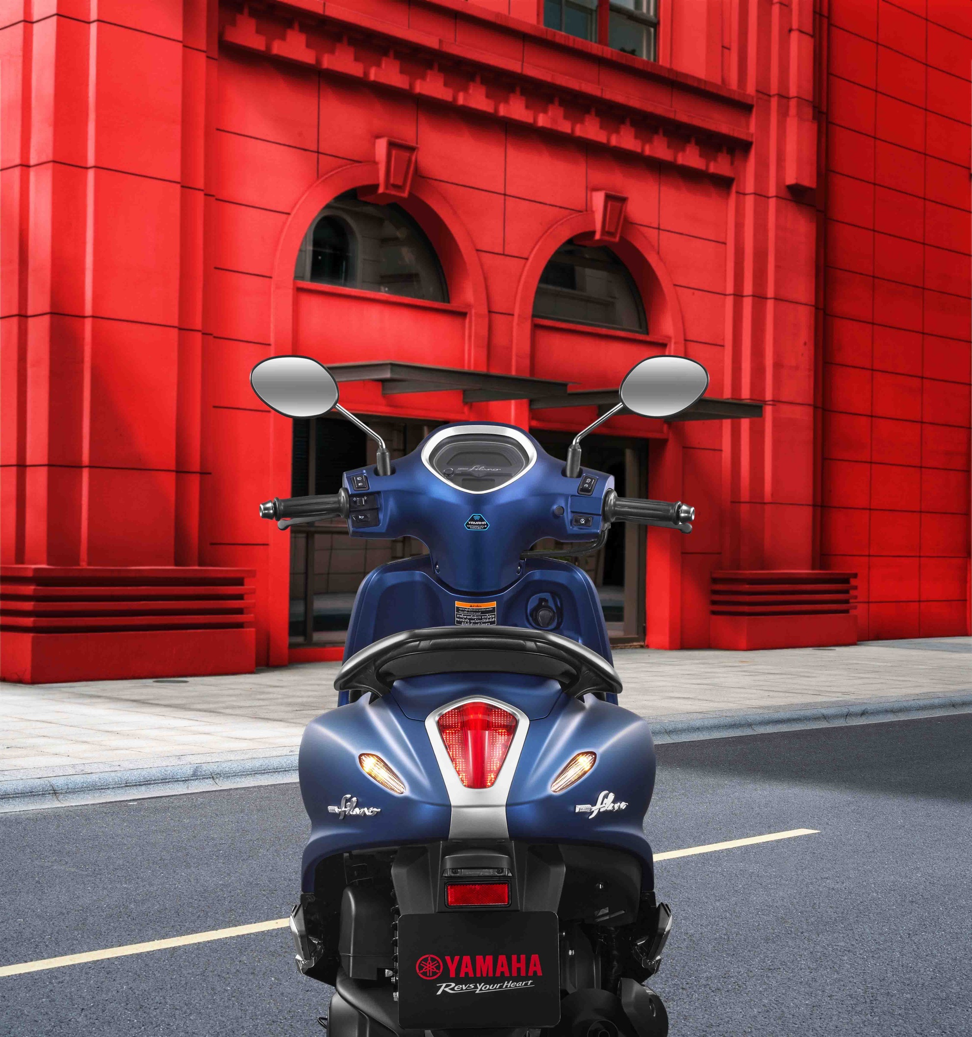 ยามาฮ่าเติมเฉดใหม่แห่งความคลาสให้ YAMAHA GRAND FILANO HYBRID