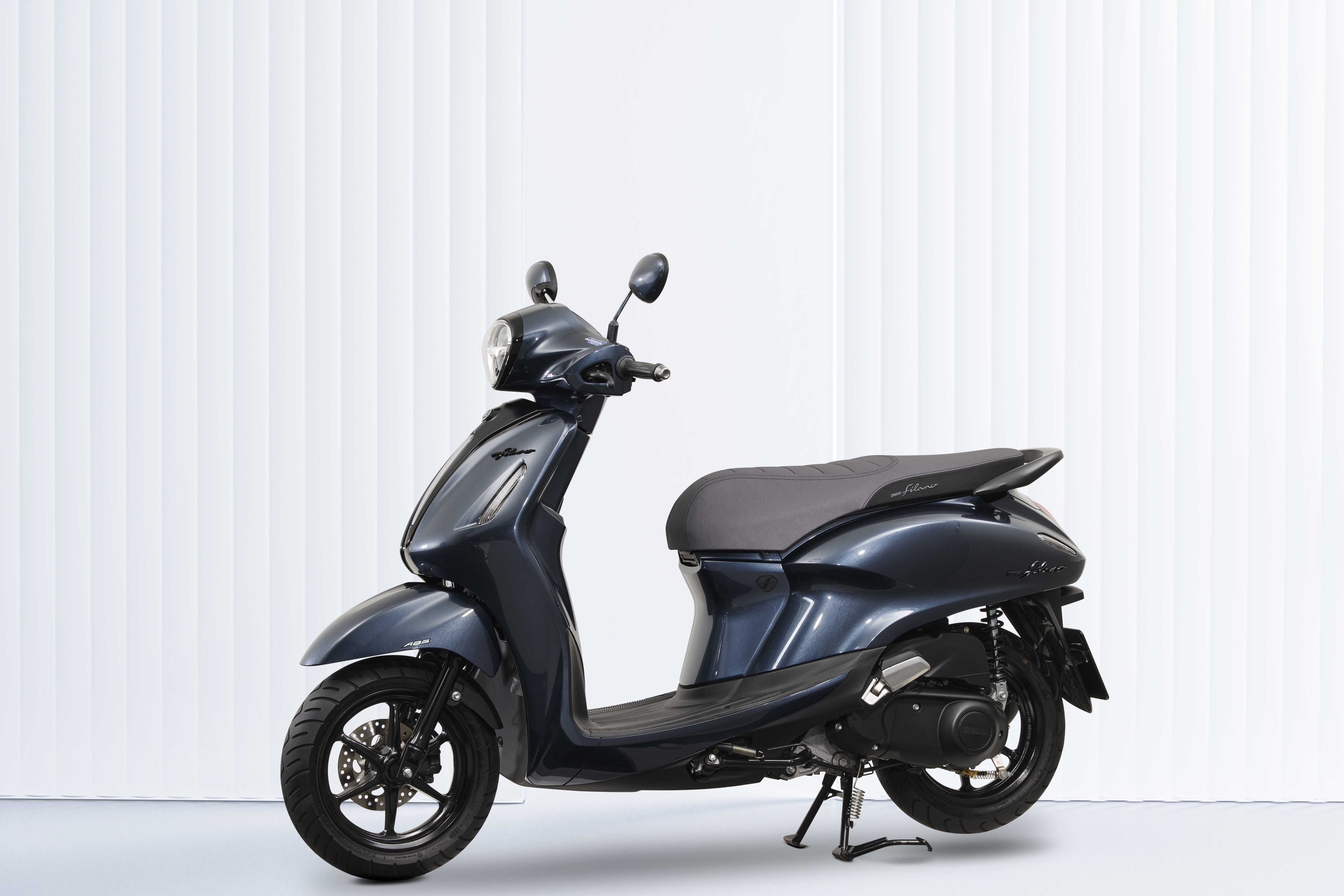 ยามาฮ่าเติมเฉดใหม่แห่งความคลาสให้ YAMAHA GRAND FILANO HYBRID