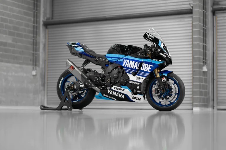 YAMALUBE สุดยอดน้ำมันเครื่องสนับสนุนแฟคทอรี่ทีมลงแข่งในภายใต้สังกัด YAMALUBE YART YAMAHA EWC Official Team ลุยศีกเวิลด์เอ็นดูรานซ์