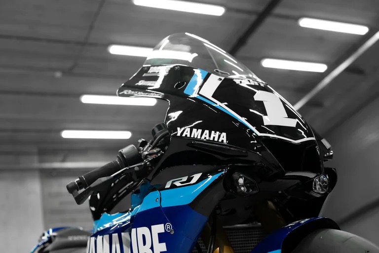 YAMALUBE สุดยอดน้ำมันเครื่องสนับสนุนแฟคทอรี่ทีมลงแข่งในภายใต้สังกัด YAMALUBE YART YAMAHA EWC Official Team ลุยศีกเวิลด์เอ็นดูรานซ์